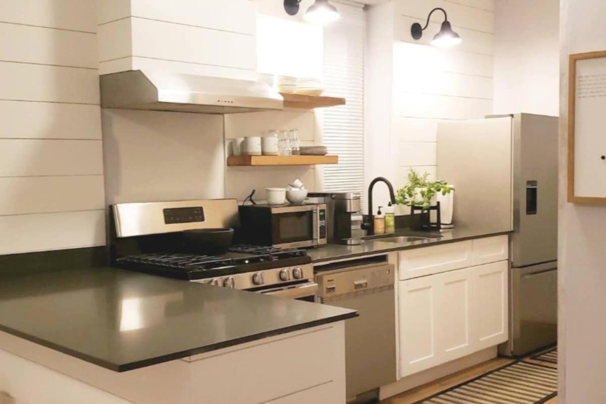 Modern 2Br With Patio & Cozy Space Σικάγο Εξωτερικό φωτογραφία